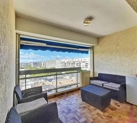 Lumineux Avec Loggia, Vue Sur Le Port, Lejlighed